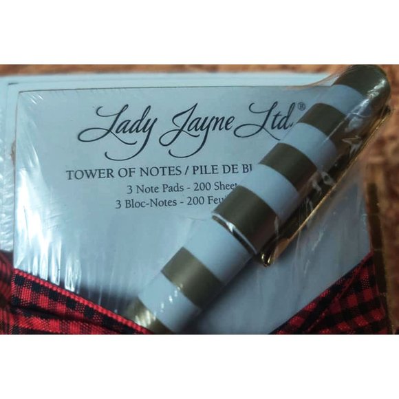 Noel 3 Tower Note Pads New - Picture 5 of 8